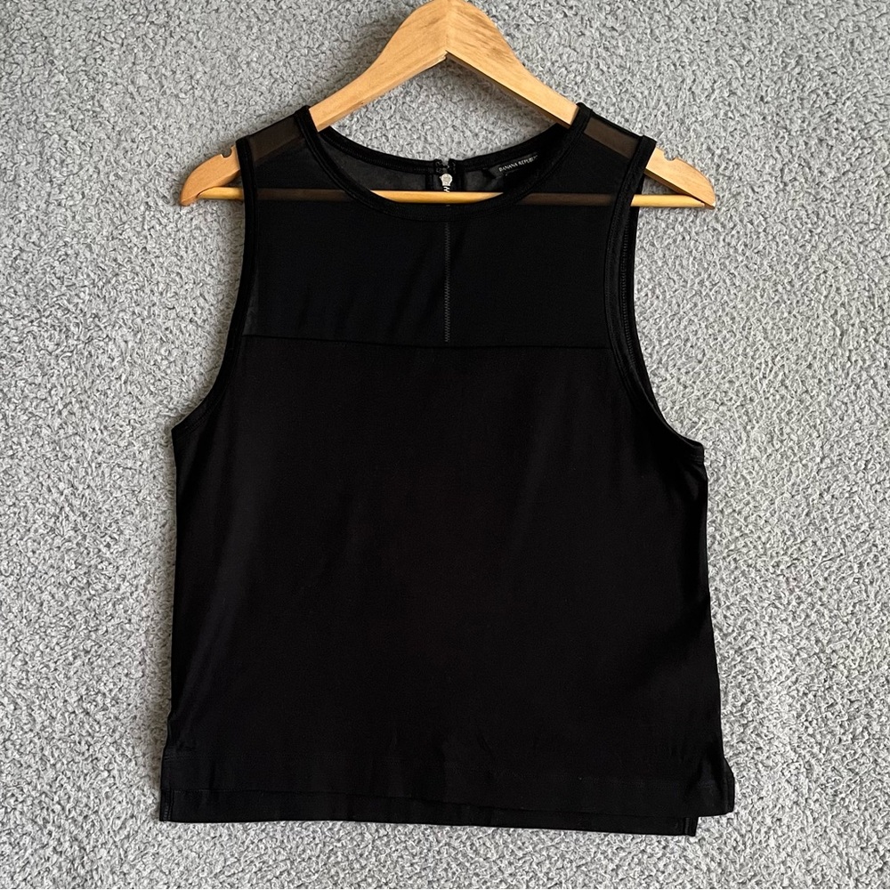 Banana Republic Women’s Sleeveless Top Black Size Medium with Sheer and Zipper